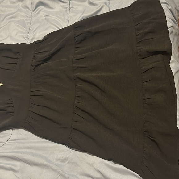 Looking for flowy summery dress? - Picture 4 of 5